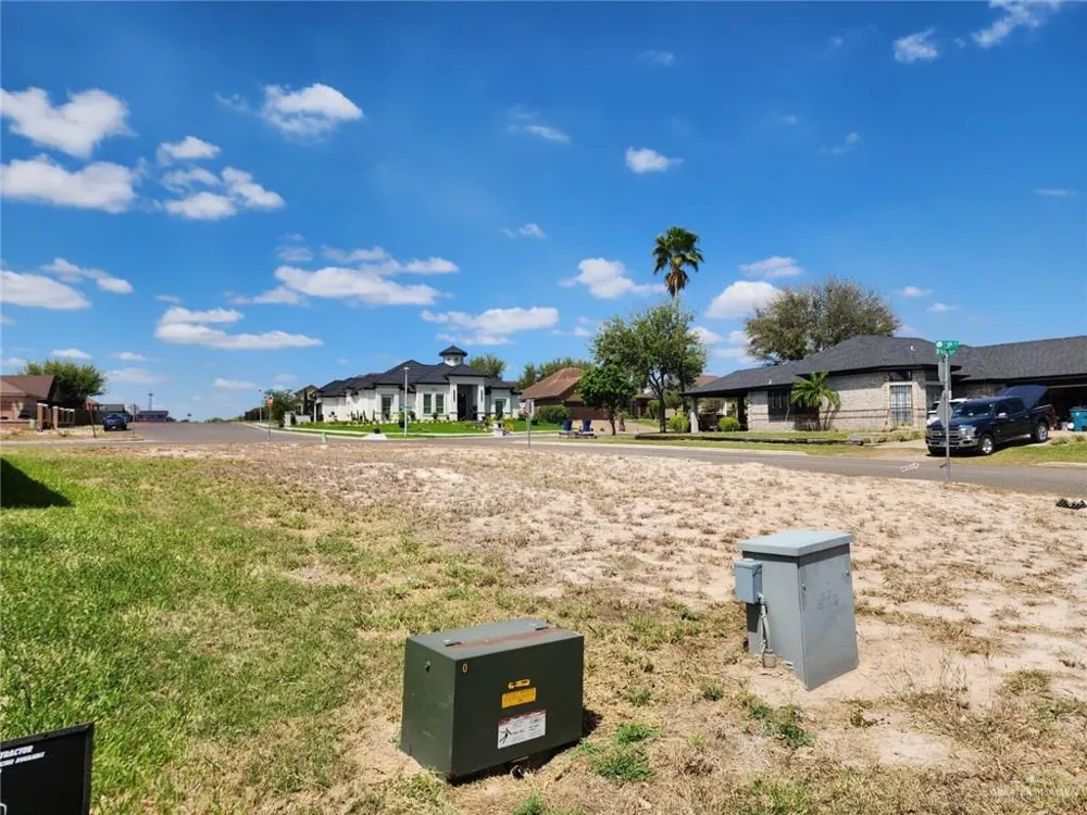 504 Kika De La Garza Boulevard La Joya, TX 78560