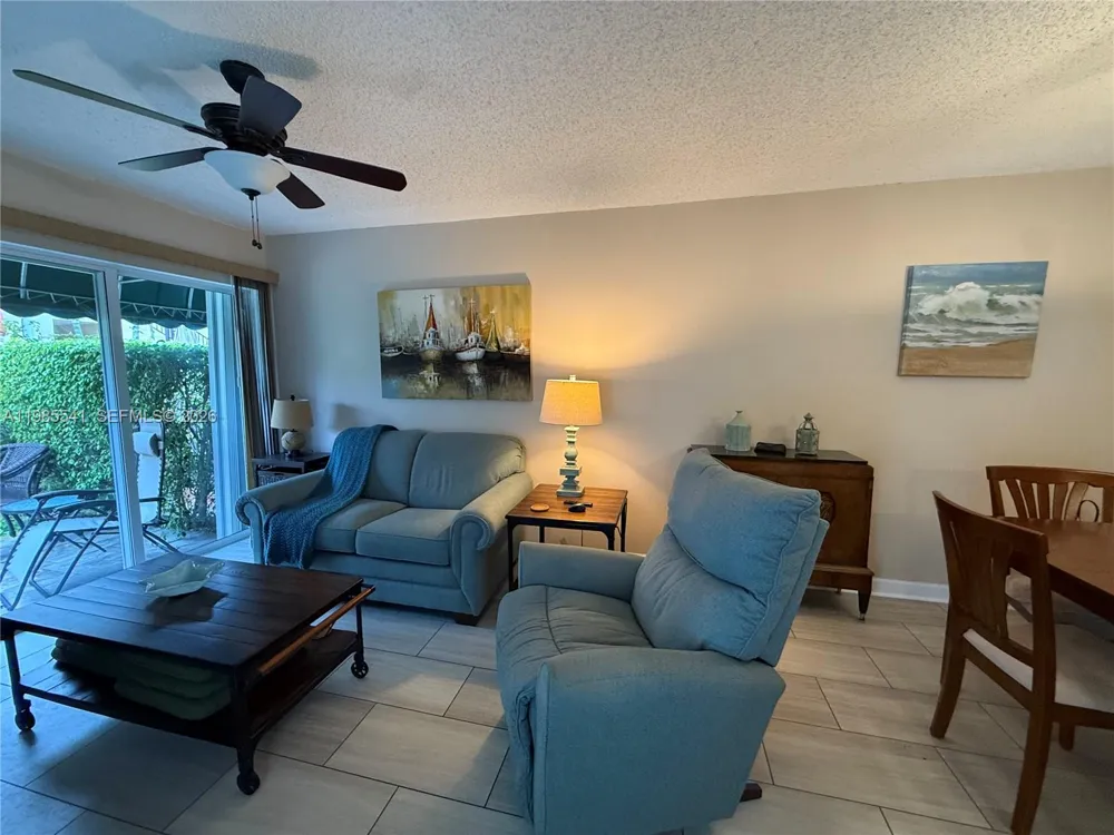 608 Waterside Dr #608 Hypoluxo, FL 33462
