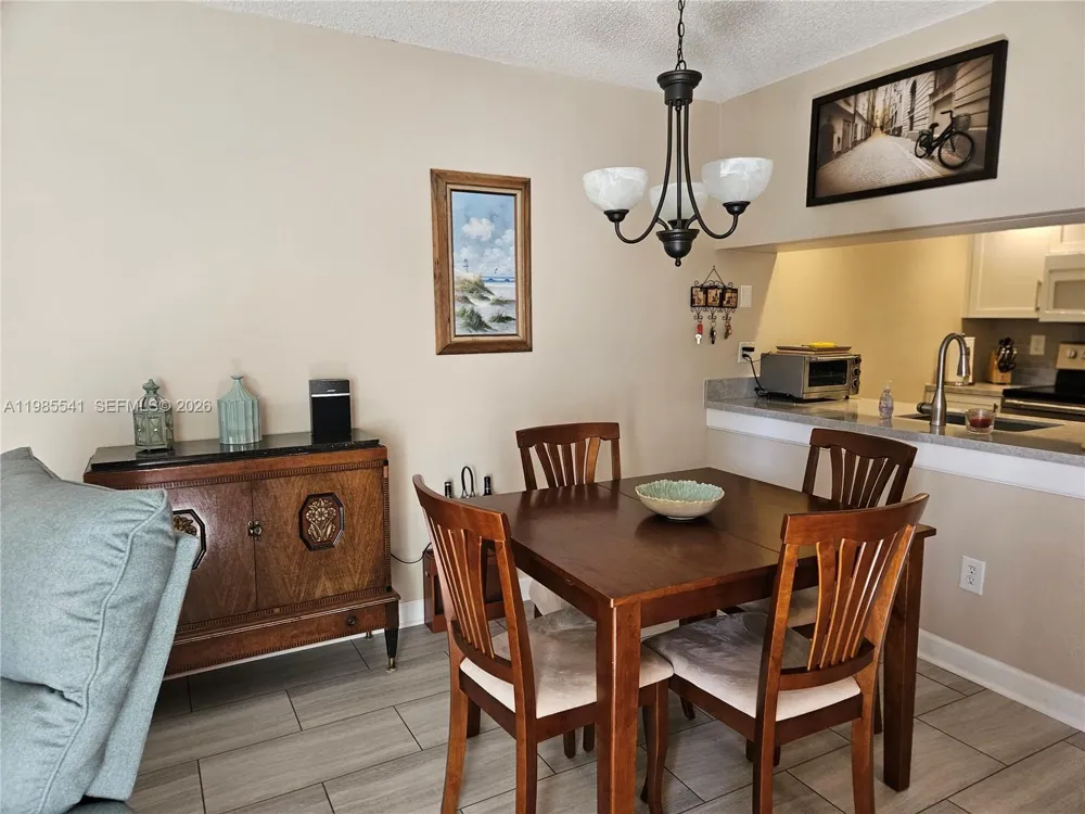 608 Waterside Dr #608 Hypoluxo, FL 33462