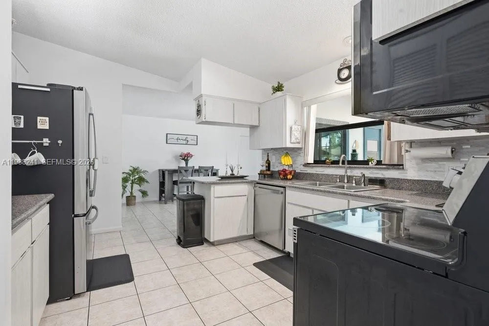 3270 Deer Lick CT Kissimmee, FL 34746