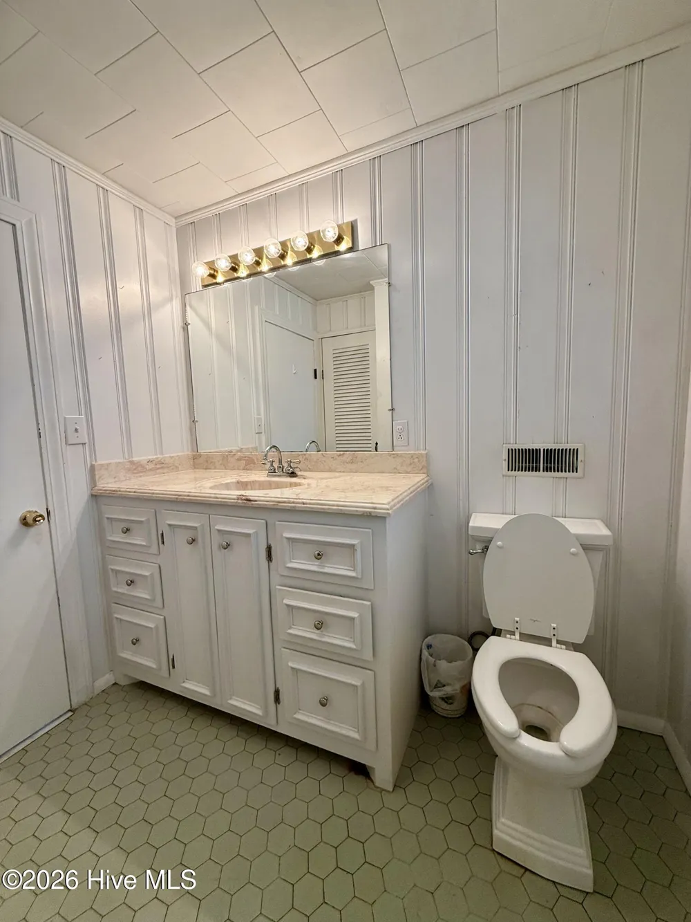 2996 Us Highway 64 W Plymouth, NC 27962