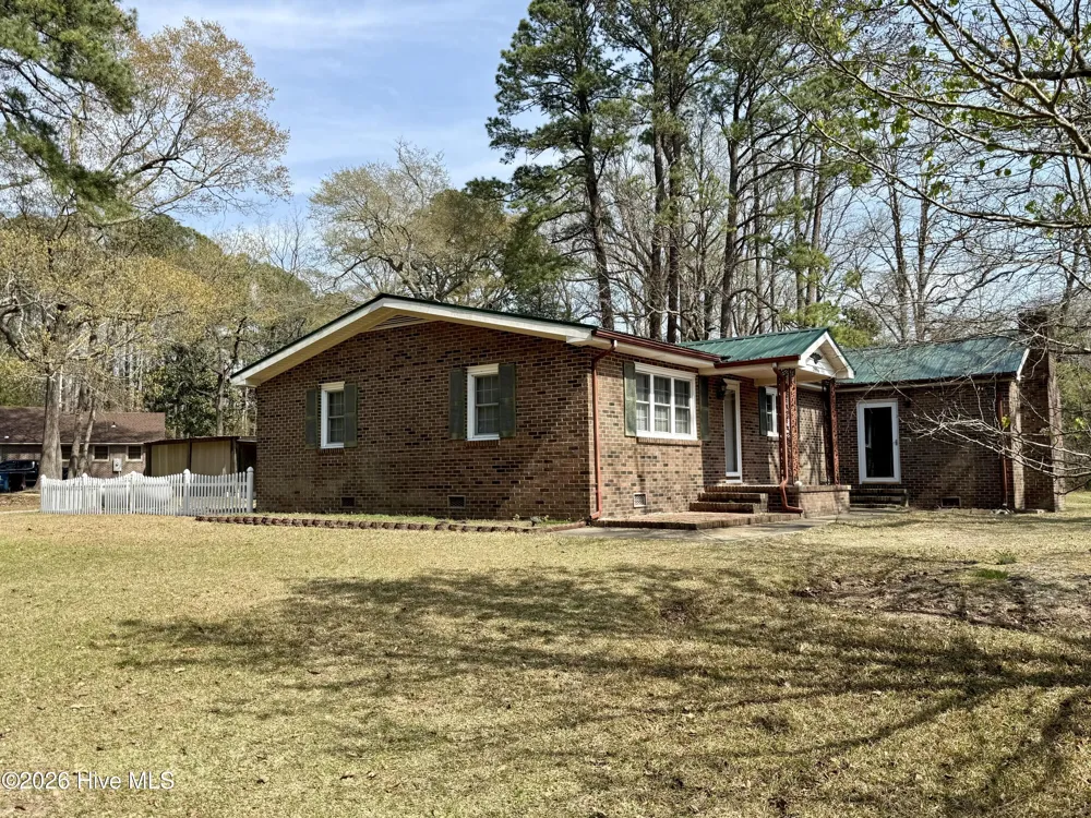 2996 Us Highway 64 W Plymouth, NC 27962