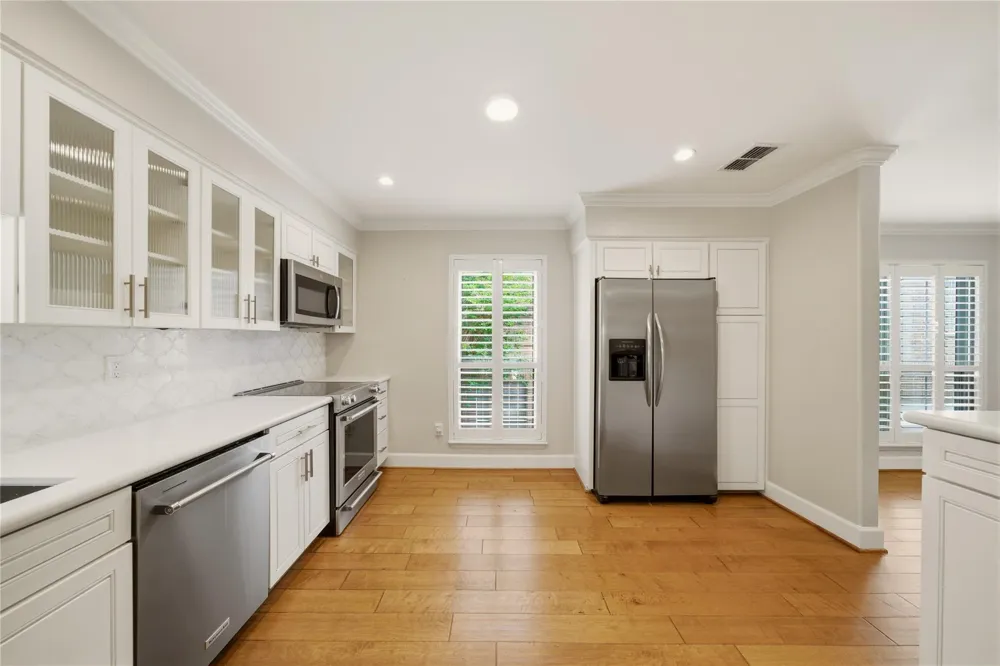 4716 Post Oak Timber Drive Houston, TX 77056
