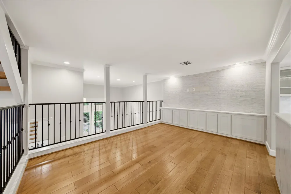 4716 Post Oak Timber Drive Houston, TX 77056