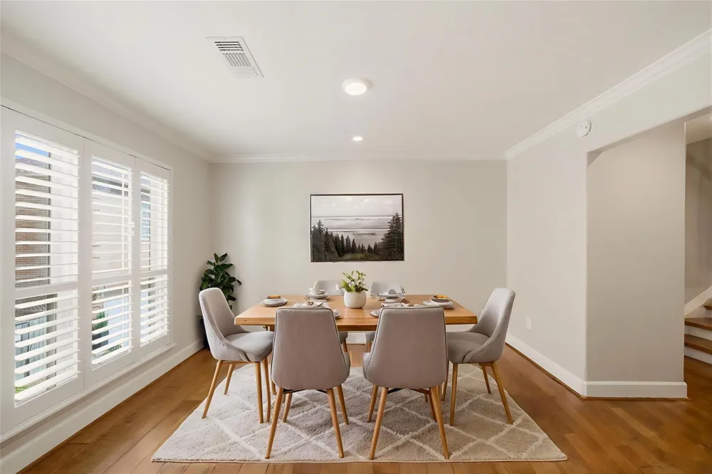 4716 Post Oak Timber Drive Houston, TX 77056