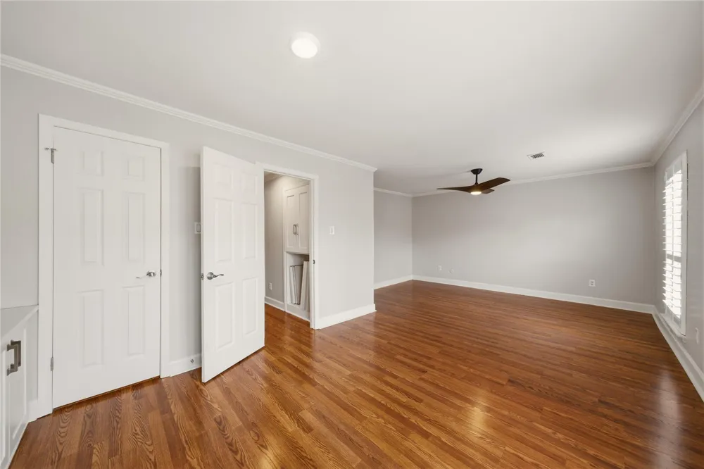 4716 Post Oak Timber Drive Houston, TX 77056