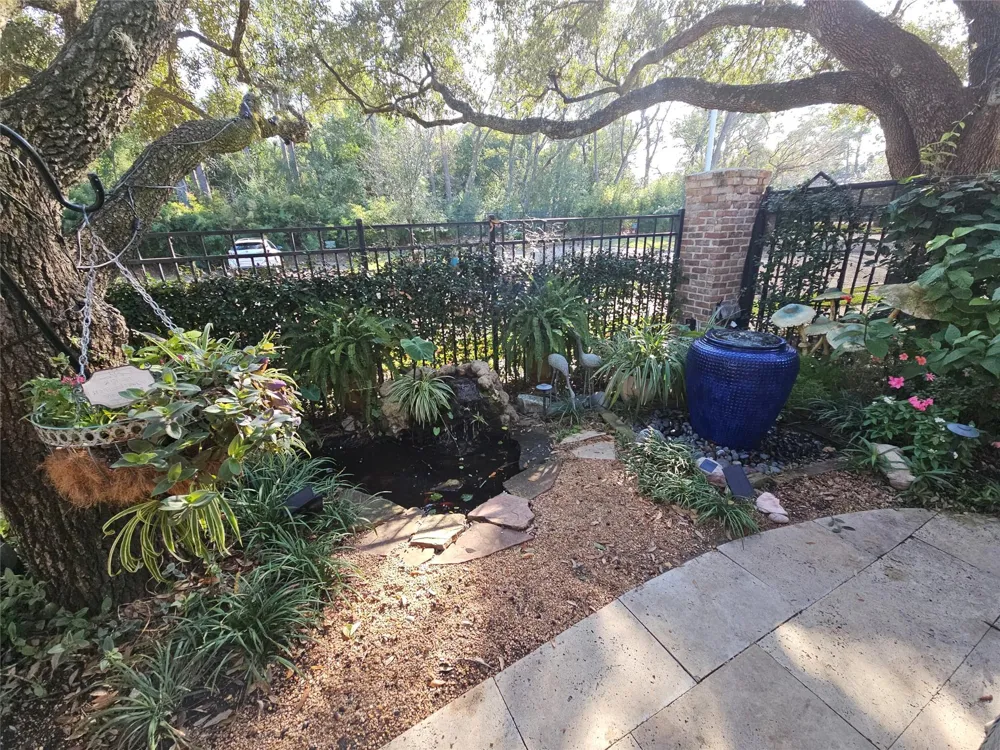 4716 Post Oak Timber Drive Houston, TX 77056
