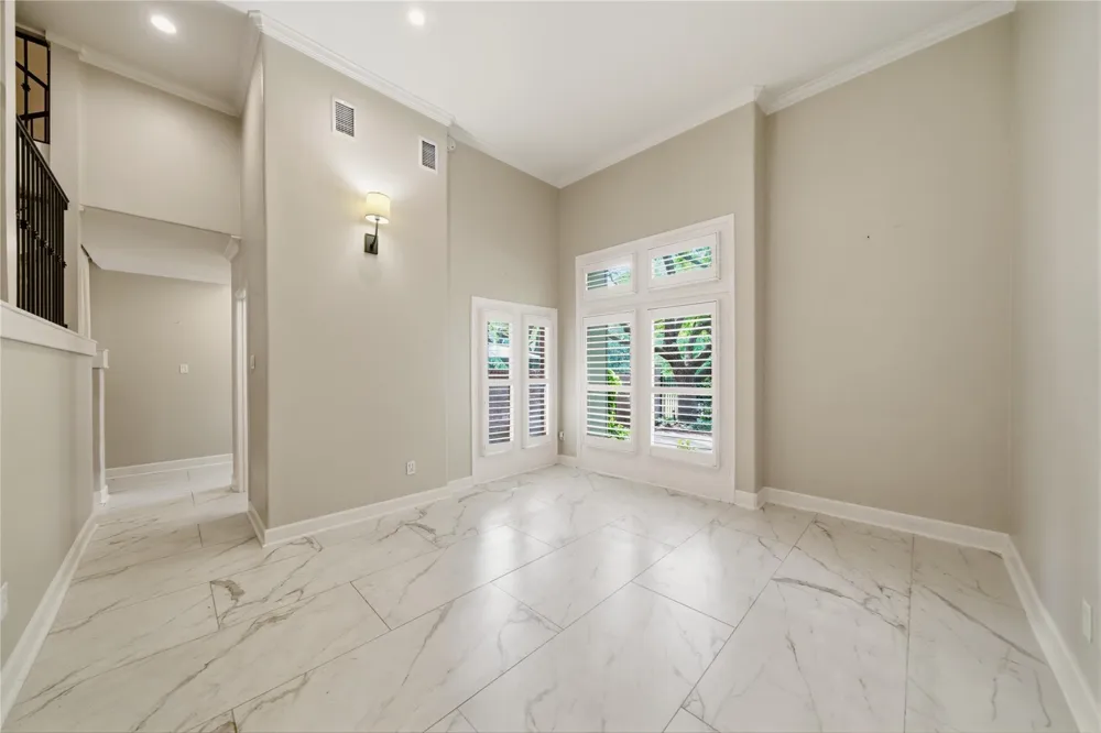 4716 Post Oak Timber Drive Houston, TX 77056