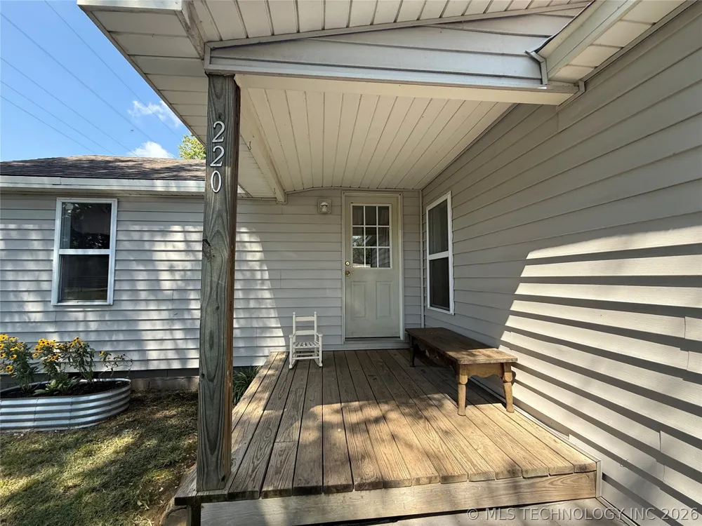 220 E Audd Avenue Checotah, OK 74426