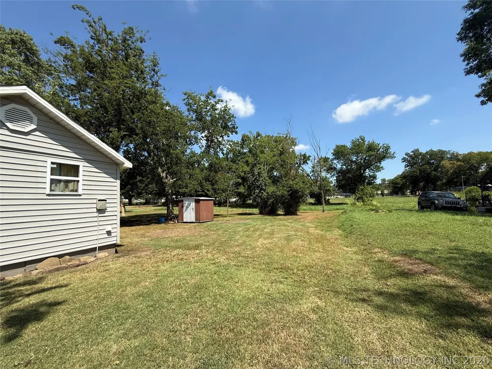 220 E Audd Avenue Checotah, OK 74426