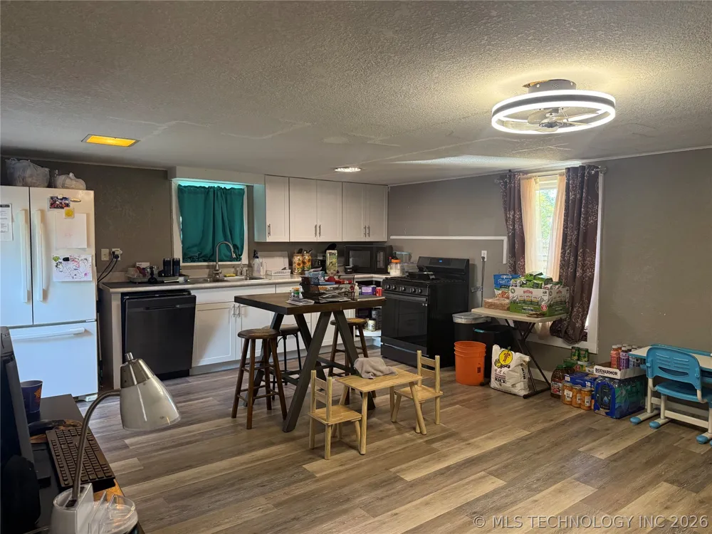 220 E Audd Avenue Checotah, OK 74426
