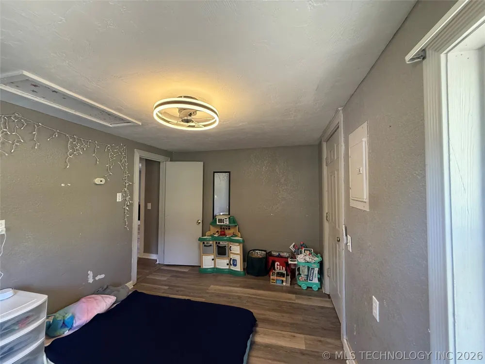 220 E Audd Avenue Checotah, OK 74426