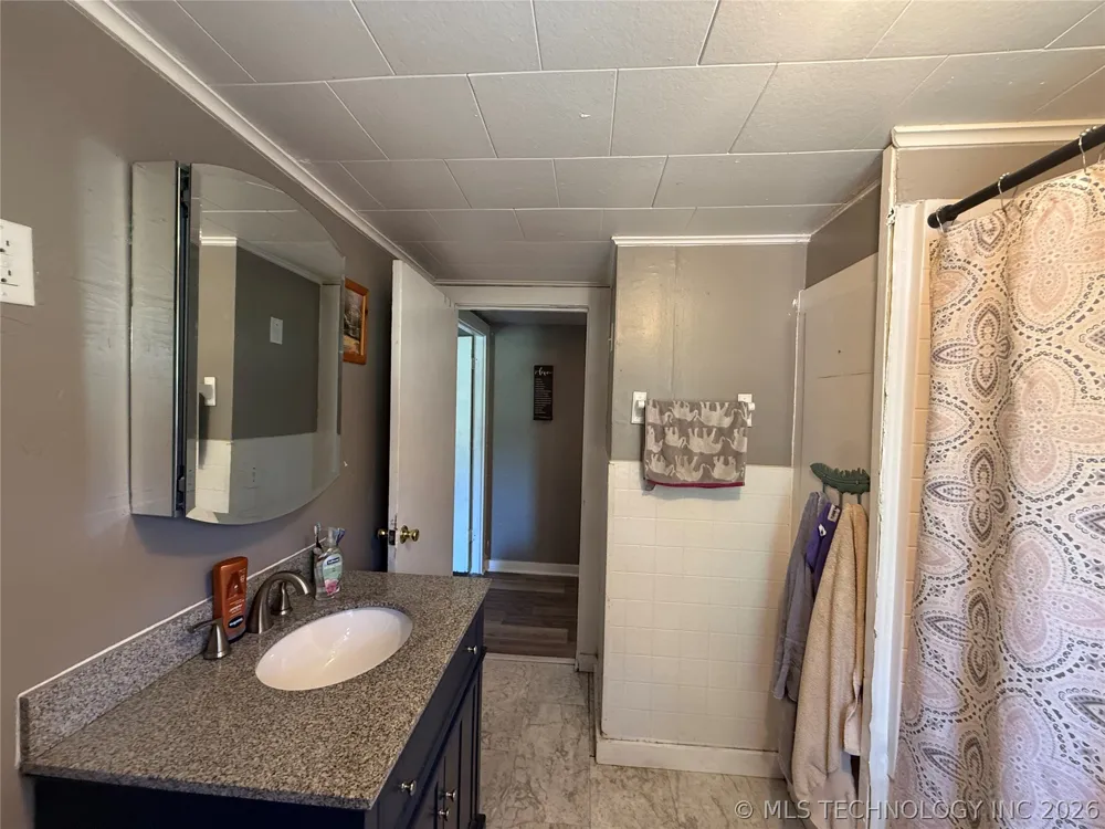 220 E Audd Avenue Checotah, OK 74426