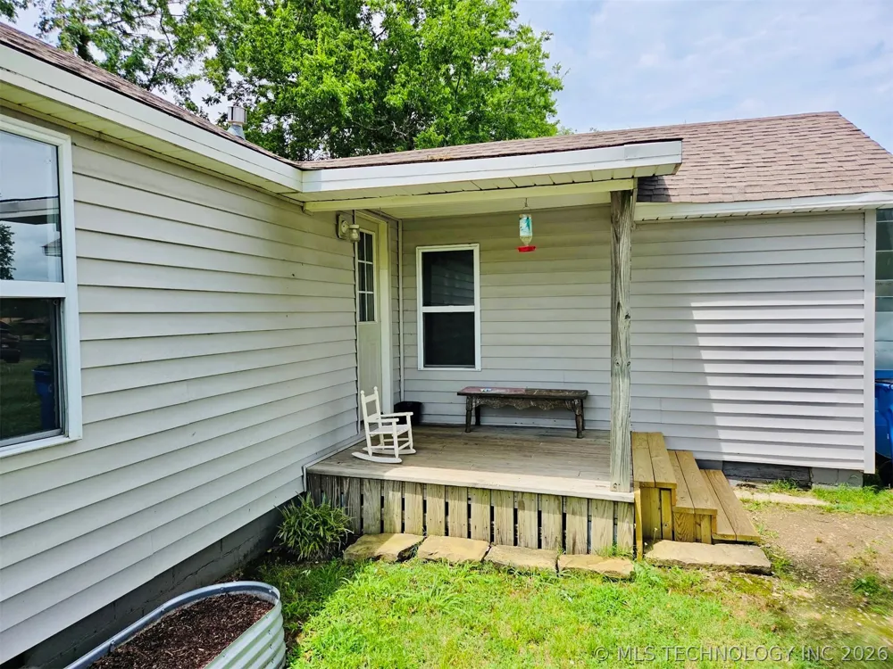 220 E Audd Avenue Checotah, OK 74426