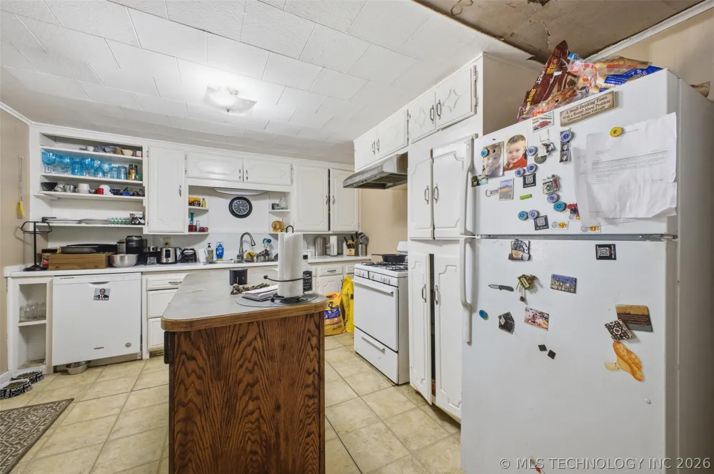 804 E Gardena Ada, OK 74820