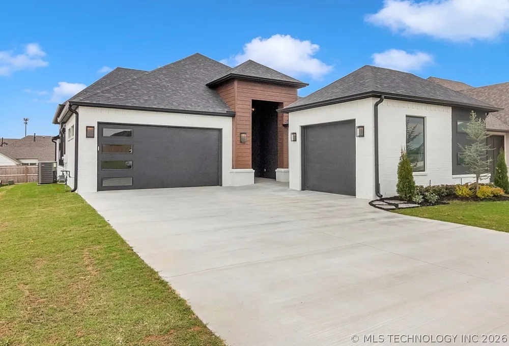 2110 E 138th Street S Bixby, OK 74008