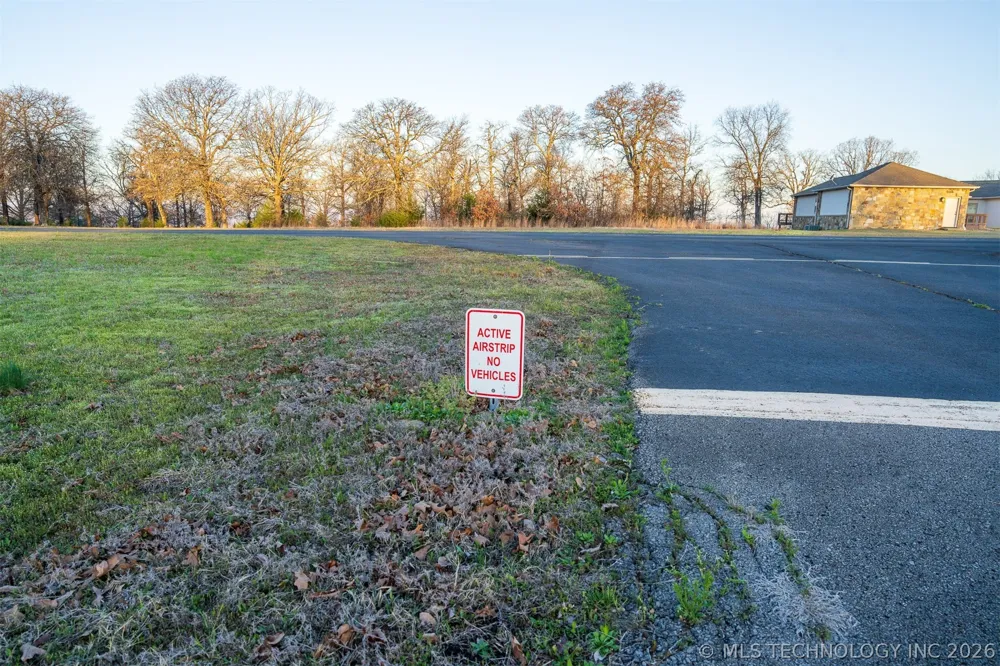 Summit Road Cookson, OK 74427