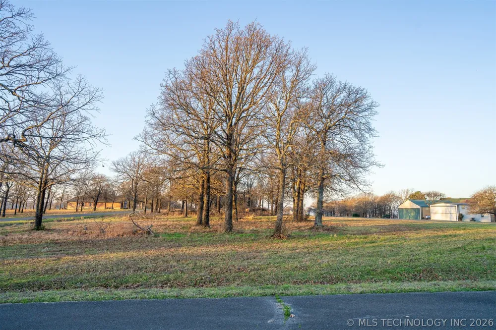 Summit Road Cookson, OK 74427