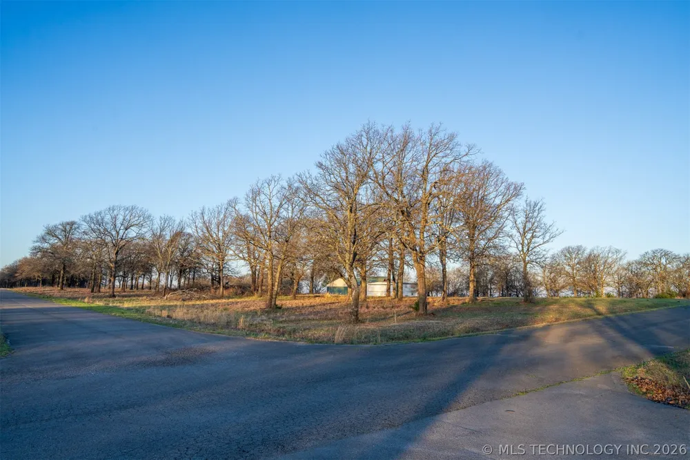 Summit Road Cookson, OK 74427