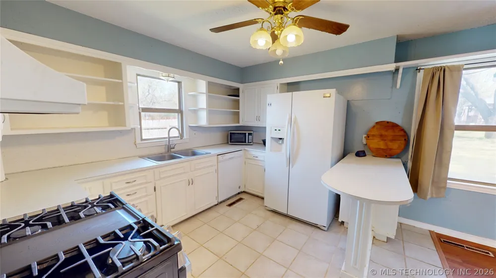 520 Crownpoint Drive Ada, OK 74820