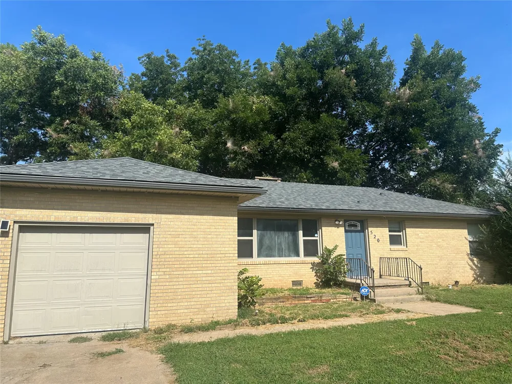 520 Crownpoint Drive Ada, OK 74820