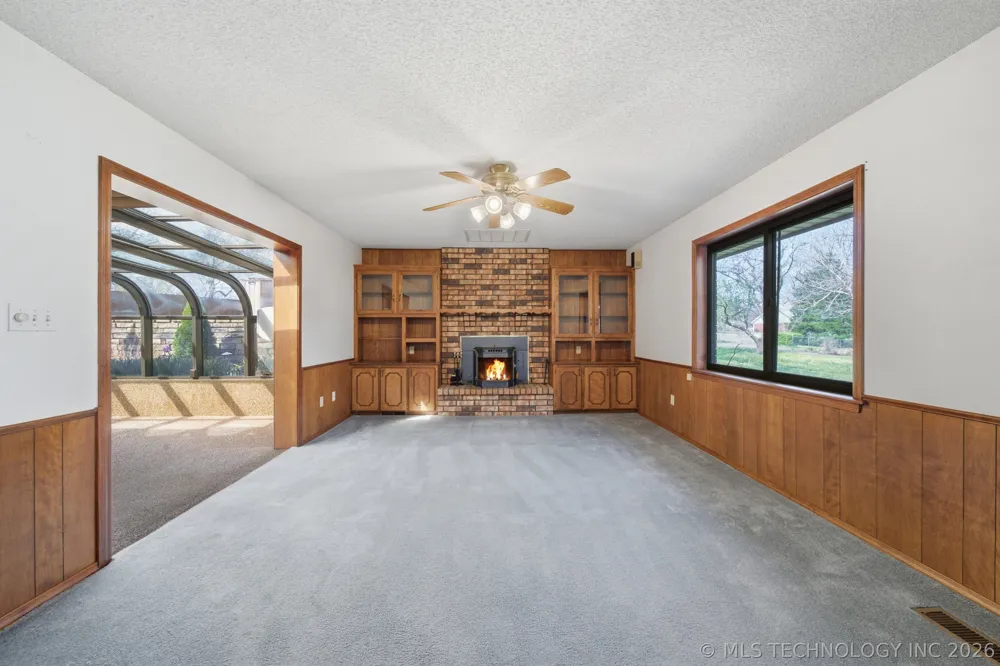 1001 Hopi Street Chouteau, OK 74337