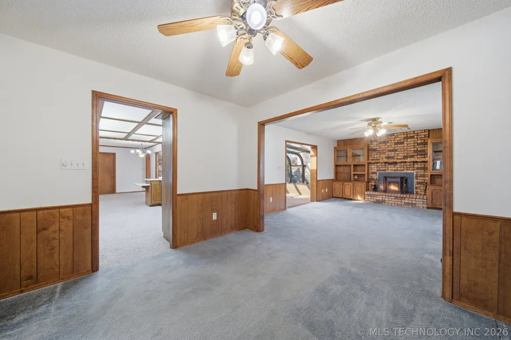 1001 Hopi Street Chouteau, OK 74337