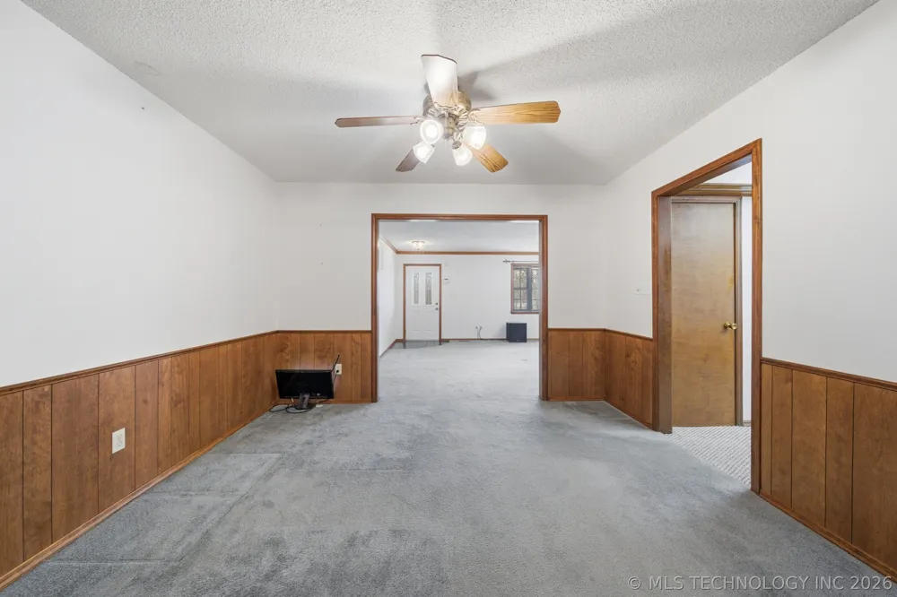 1001 Hopi Street Chouteau, OK 74337