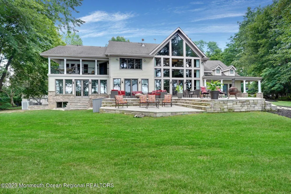 67 Phalanx Road Lincroft, NJ 07738