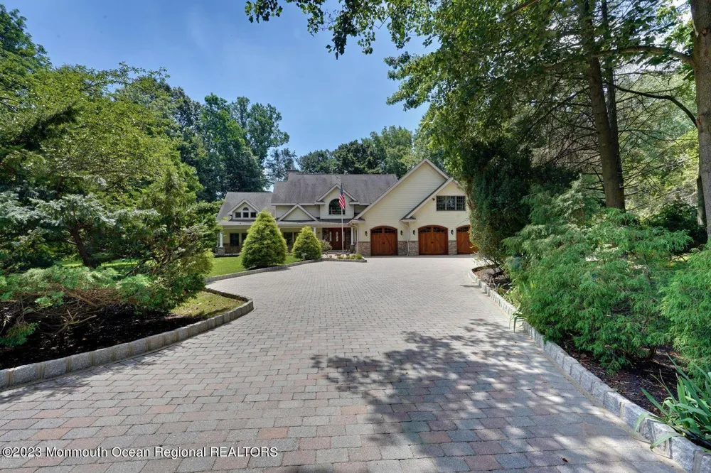 67 Phalanx Road Lincroft, NJ 07738