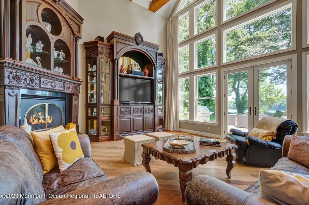 67 Phalanx Road Lincroft, NJ 07738