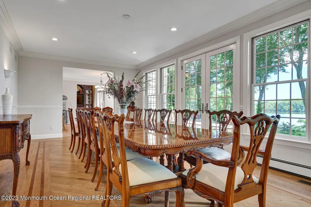 67 Phalanx Road Lincroft, NJ 07738