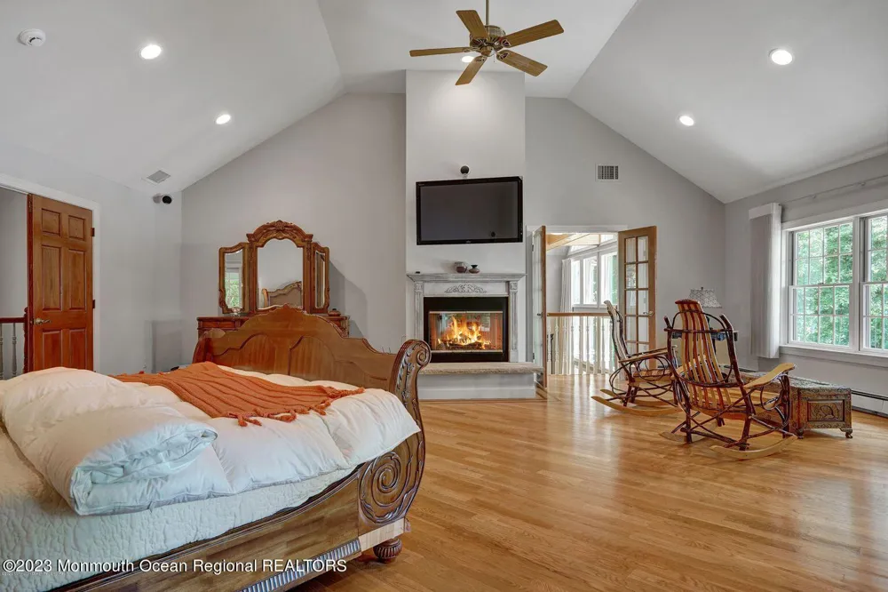 67 Phalanx Road Lincroft, NJ 07738