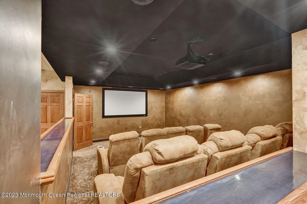 67 Phalanx Road Lincroft, NJ 07738