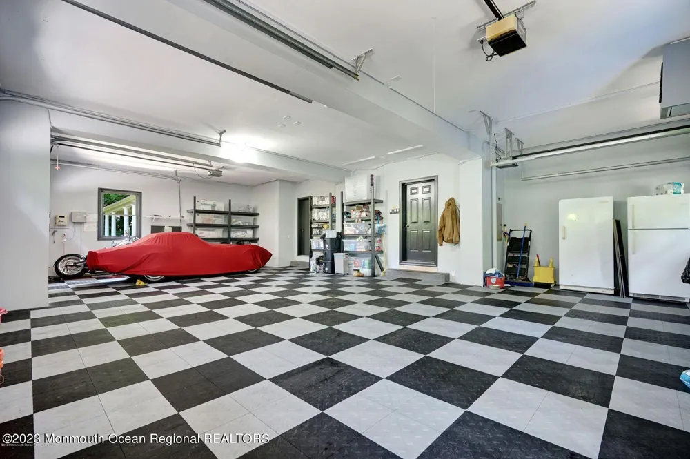 67 Phalanx Road Lincroft, NJ 07738