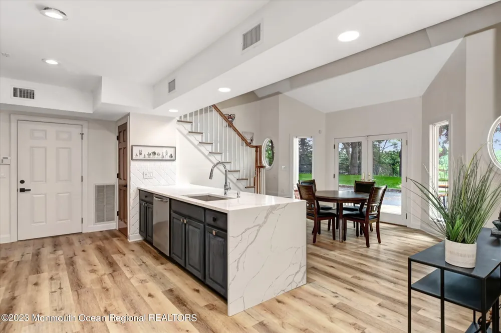 67 Phalanx Road Lincroft, NJ 07738