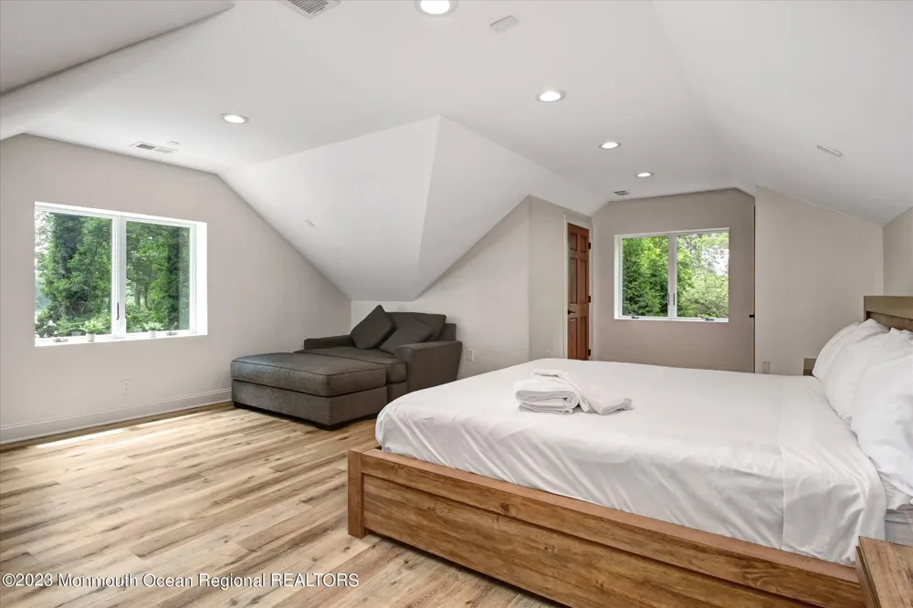 67 Phalanx Road Lincroft, NJ 07738