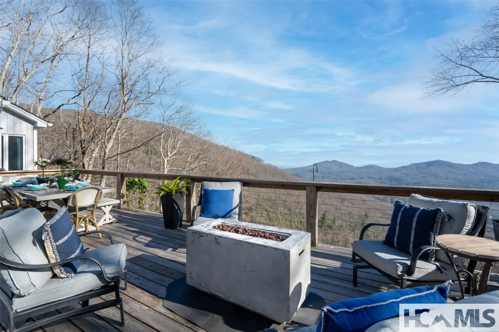 1624 Tower Road Sapphire, NC 28774