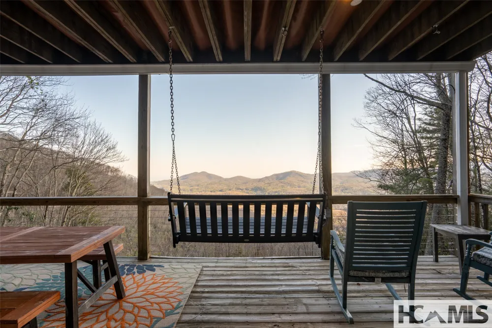 1624 Tower Road Sapphire, NC 28774