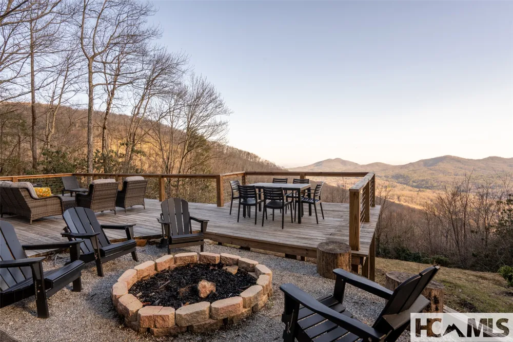 1624 Tower Road Sapphire, NC 28774