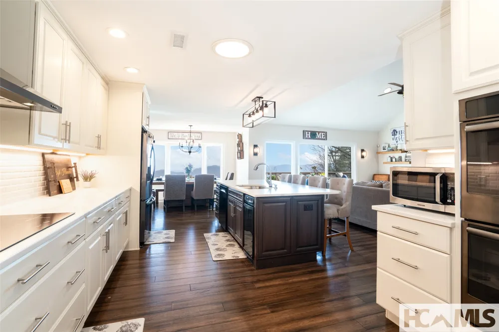 1624 Tower Road Sapphire, NC 28774