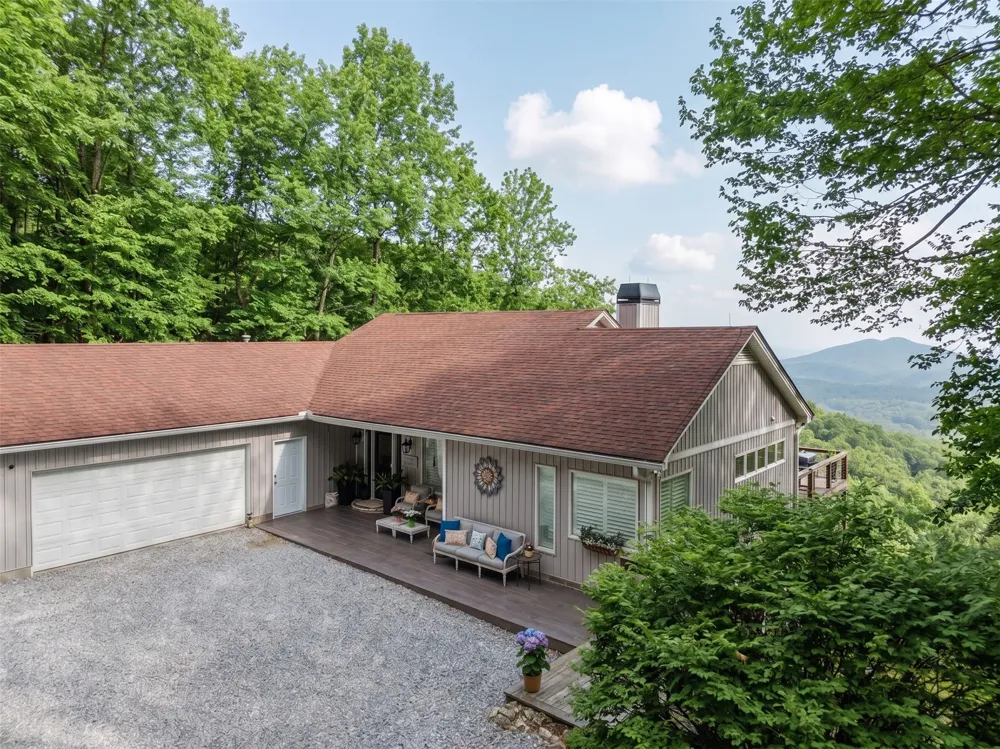 1624 Tower Road Sapphire, NC 28774