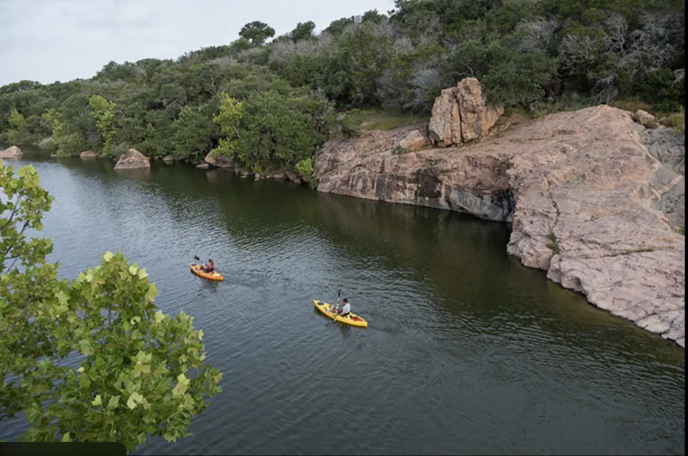 392 Kingforest Drive Marble Falls, TX 78654
