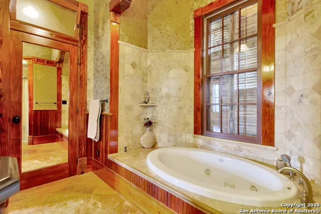 113 james Brackettville, TX 78832