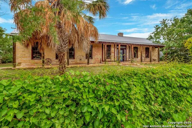 113 james Brackettville, TX 78832
