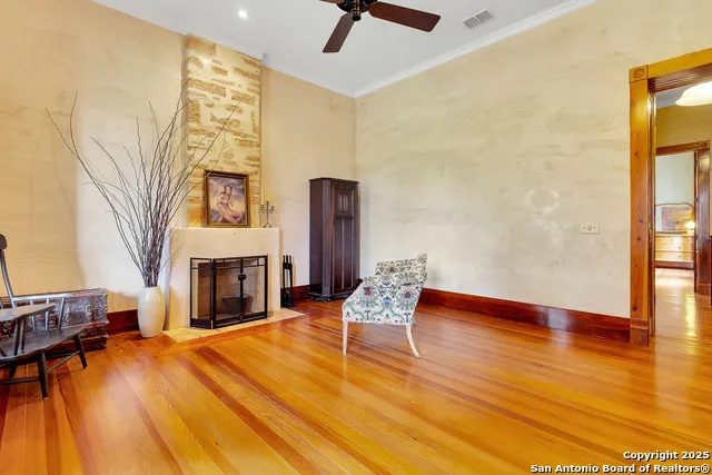 113 james Brackettville, TX 78832