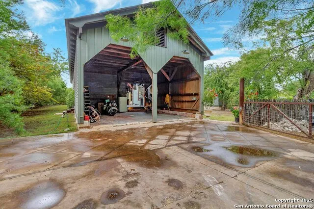 113 james Brackettville, TX 78832