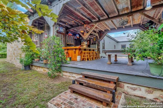 113 james Brackettville, TX 78832