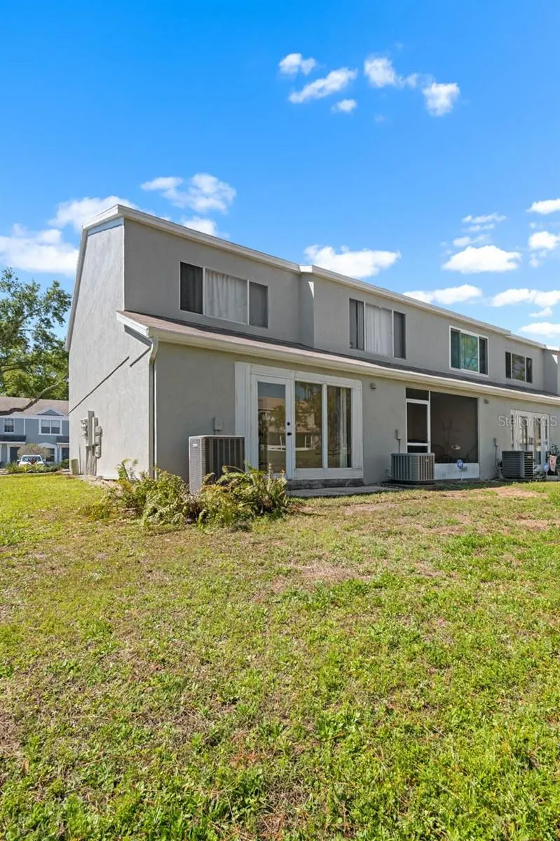 2411 LAKE WOODBERRY CIRCLE Brandon, FL 33510