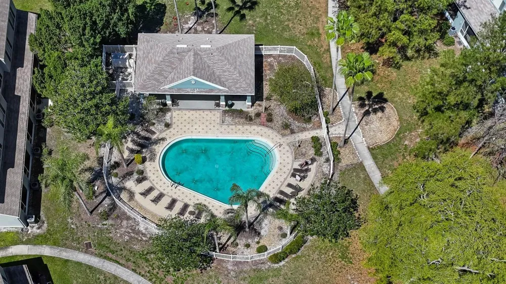 2411 LAKE WOODBERRY CIRCLE Brandon, FL 33510